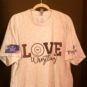 Love wrestling tee shirt XL